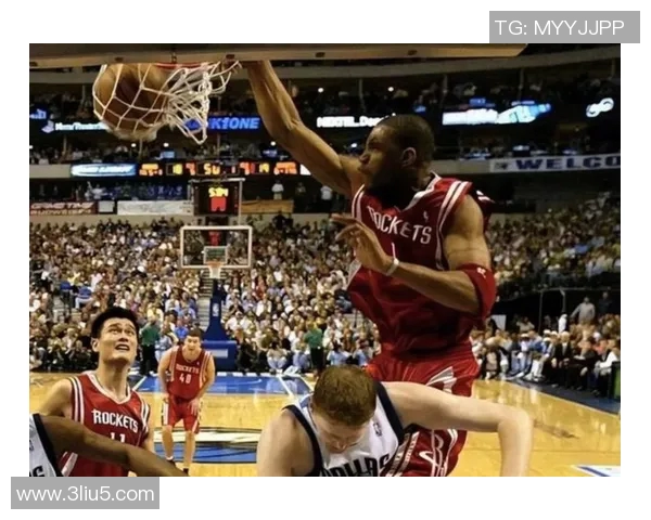 2015年火箭与小牛季后赛对决回顾及精彩瞬间分析