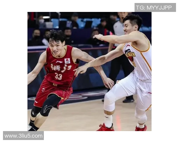 2018年CBA精彩对决回顾浙江队与广东队的巅峰对抗录像分析